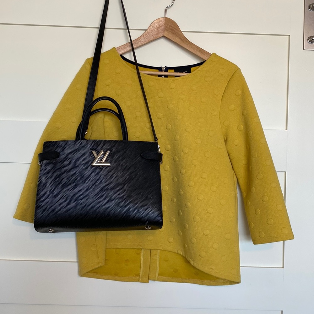 Anthropologie W5 Mustard Gold 3/4 Sleeve Sweater / Pullover in good condition